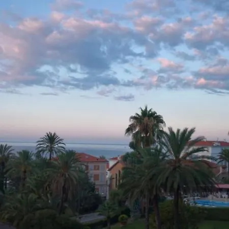 Class Apartment Sanremo